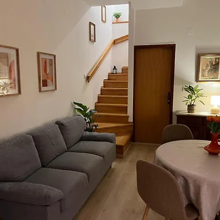 Malenko - Charming 2-bedroom House Near Old Town Appartamento Šibenik