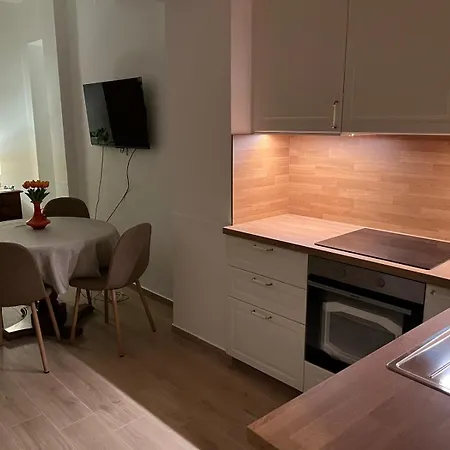 Malenko - Charming 2-bedroom House Near Old Town Appartamento Šibenik